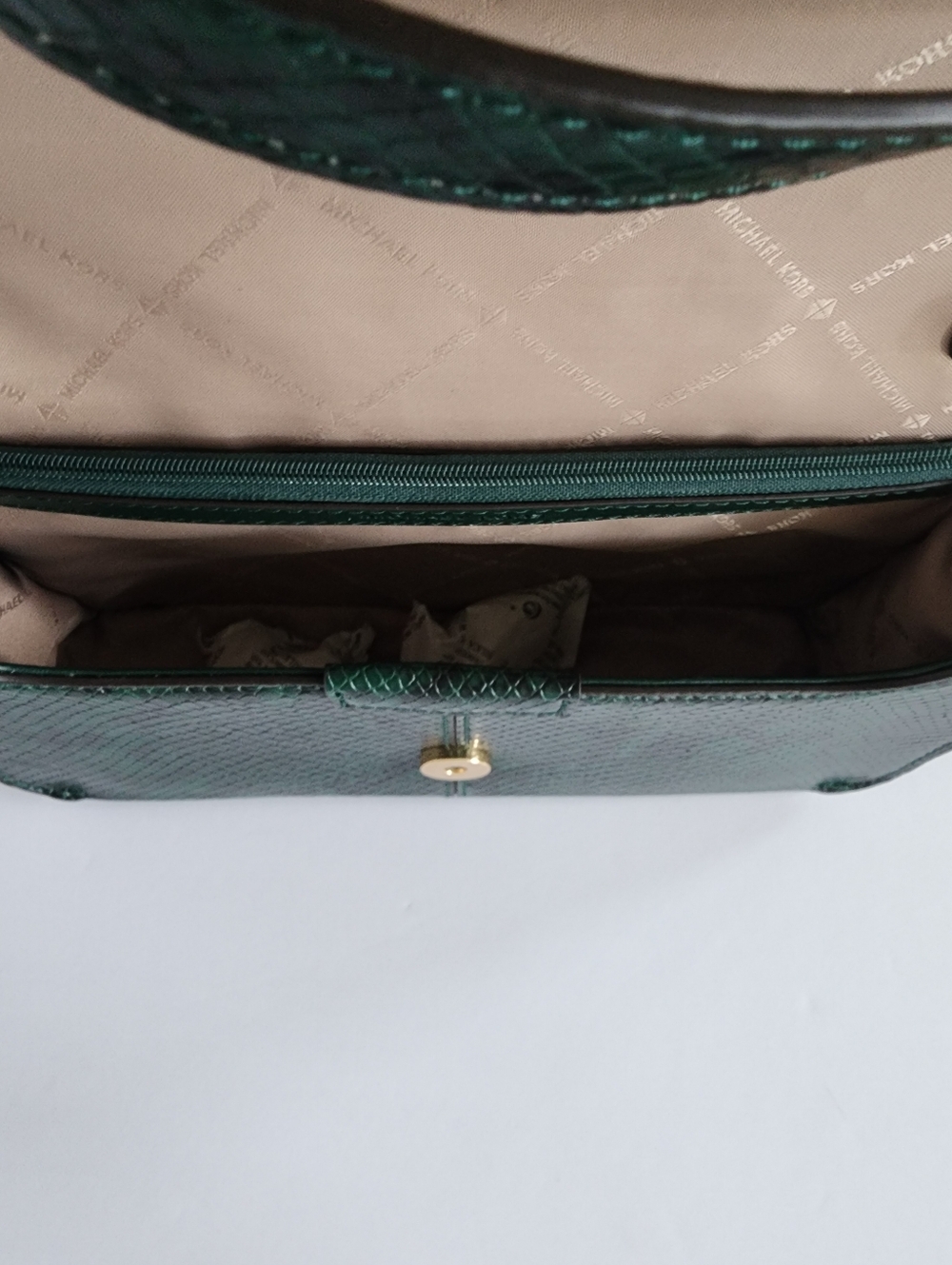 New Michael Kors Green Snake Embossed Leather Chain Crossbody Bag - Picture 8 of 10